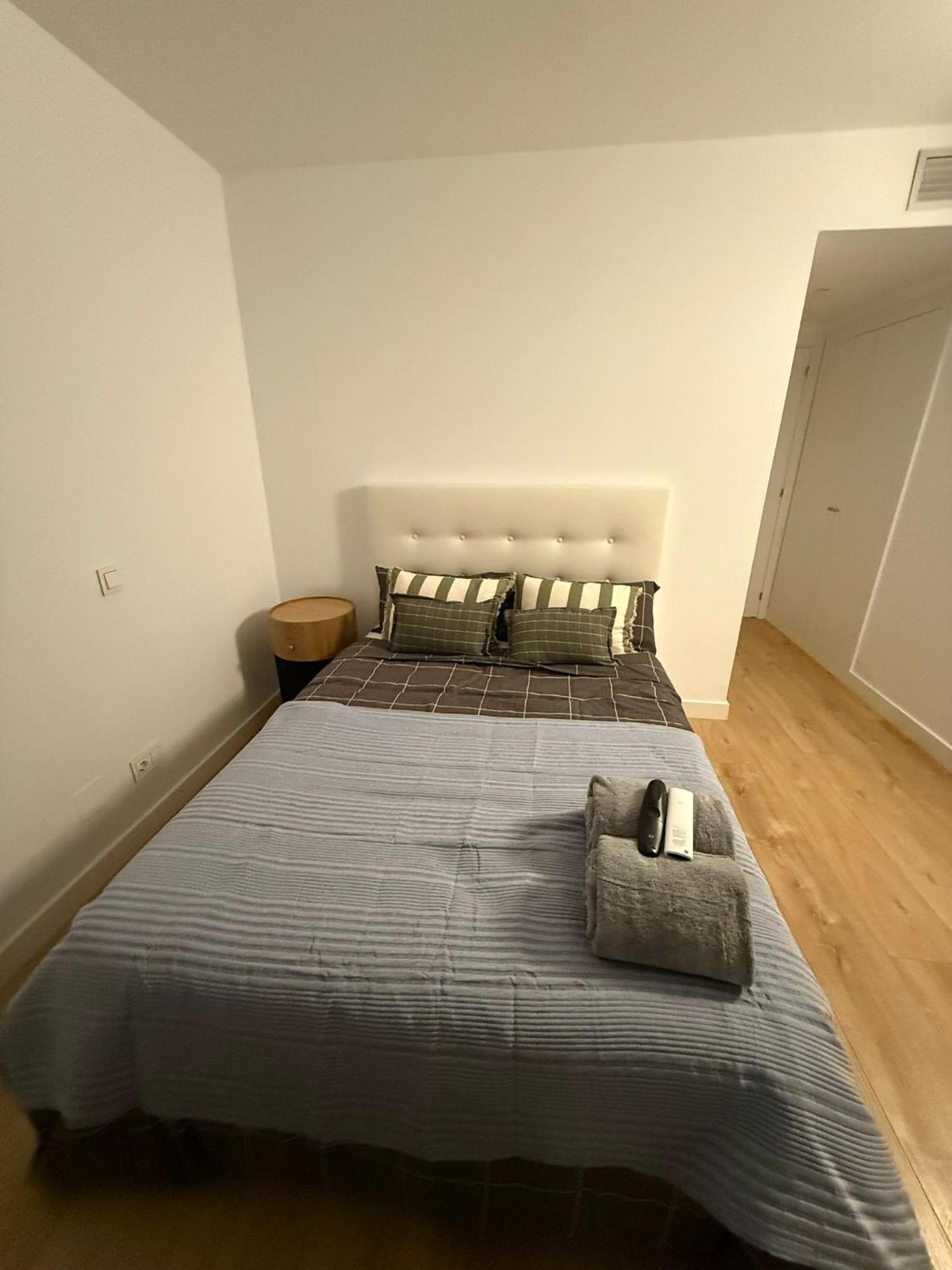 To Room Madrid Castellana Eksteriør bilde